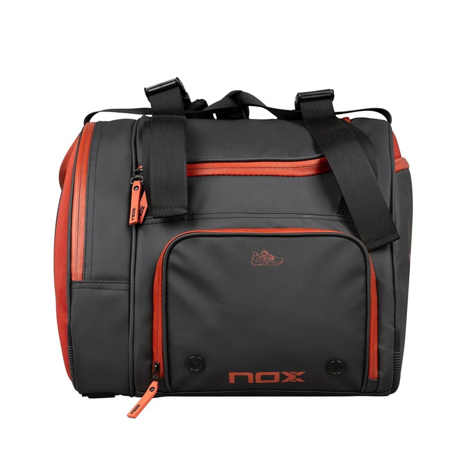Nox Luxury Open Series Preto/ Vermelho 2024 (Saco de padel)