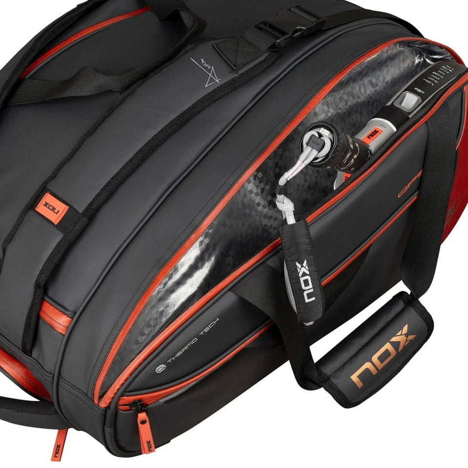 Nox Luxury Open Series Preto/ Vermelho 2024 (Saco de padel)