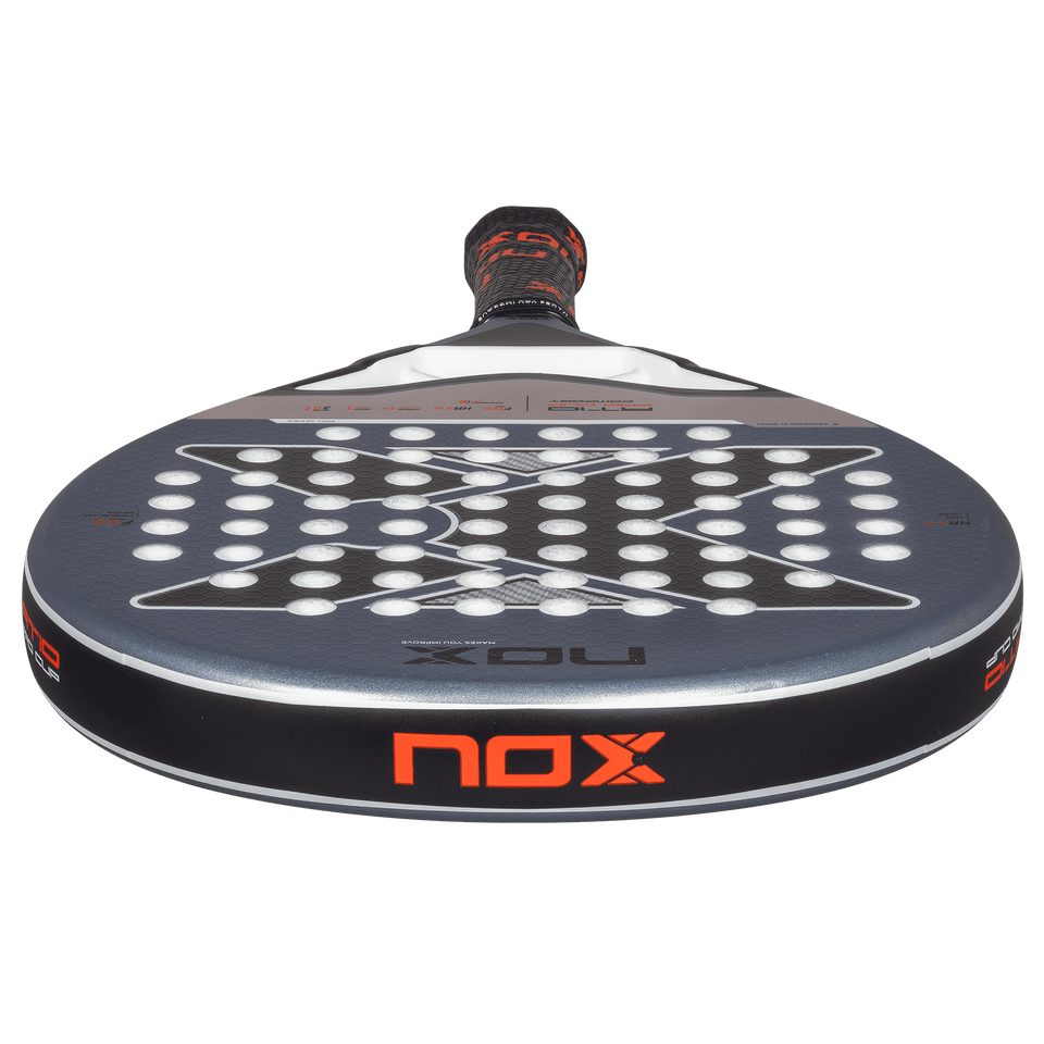 NOX AT10 PRO CUP Comfort 2025 by AGUSTIN TAPIA (Raquete)