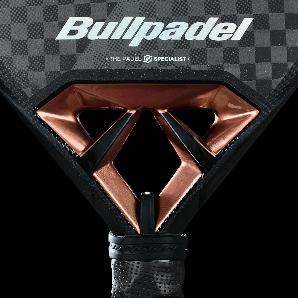 BULLPADEL VERTEX 04 2025 JUAN TELLO (Raquete)