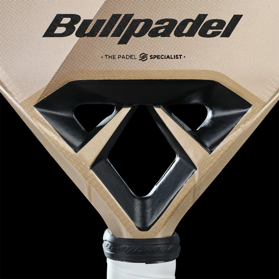 BULLPADEL VERTEX 04 W 2025 DELFI BREA (Raquete)