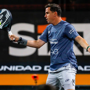 Bullpadel Mirar Paquito Navarro Fw23 (T-shirt Oficial)