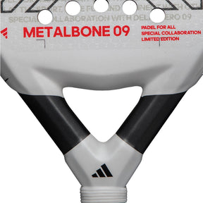 ADIDAS METALBONE 09 2025 (Raquete)